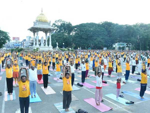 Make Yoga integral part of life, inspire others: Modi urges nation Make Yoga integral part of life, inspire others: Modi urges nation