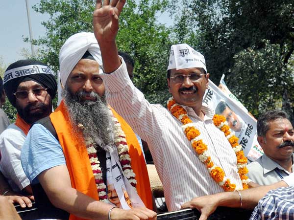3 AAP MLAs booked for assaulting woman in assembly premises 3 AAP MLAs booked for assaulting woman in assembly premises