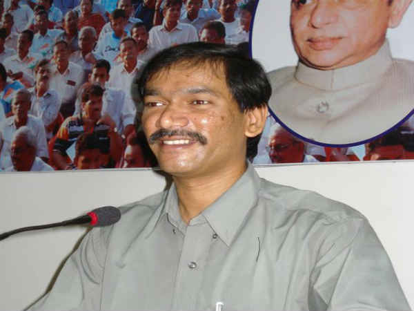 AlCC Secretary Girish Chodankar AlCC Secretary Girish Chodankar