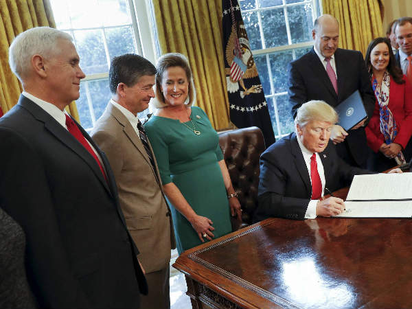 Trump to donate first paycheck to restore Civil War battlefield Trump to donate first paycheck to restore Civil War battlefield