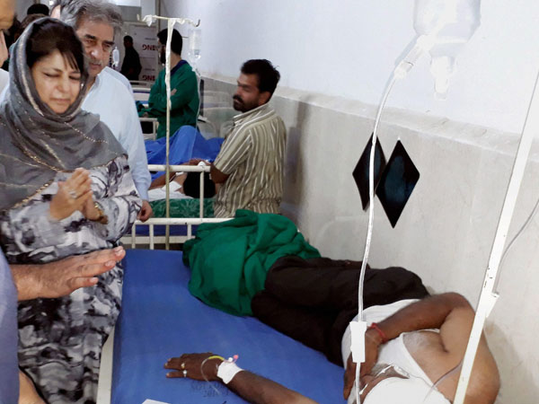 Amarnath Yatra attack: Mehbooba breaks security protocol to be with victims Amarnath Yatra attack: Mehbooba breaks security protocol to be with victims