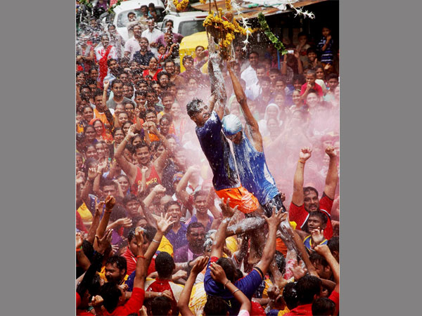 SC asks Bombay HC to hear plea against age, height cap in Dahi Handi festival. PTI file photo SC asks Bombay HC to hear plea against age, height cap in Dahi Handi festival. PTI file photo
