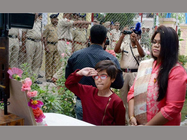 Neha and Aarna hoist the National Flag (PTI photo) Neha and Aarna hoist the National Flag (PTI photo)