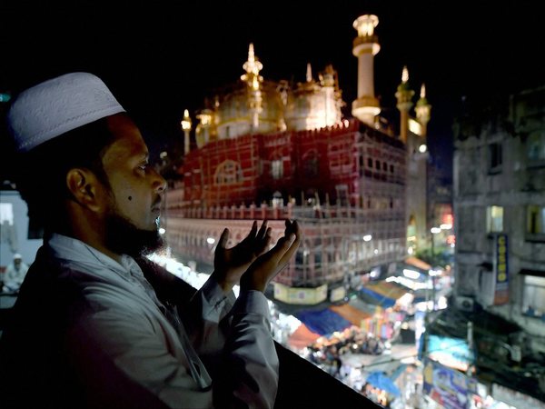 Why do people say ‘Eid mubarak’?