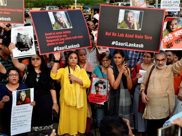 Mumbai cries for Lankesh Mumbai cries for Lankesh