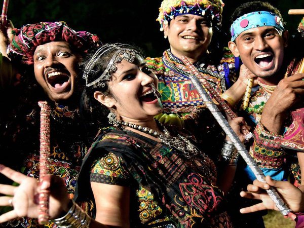 Dandiya dance