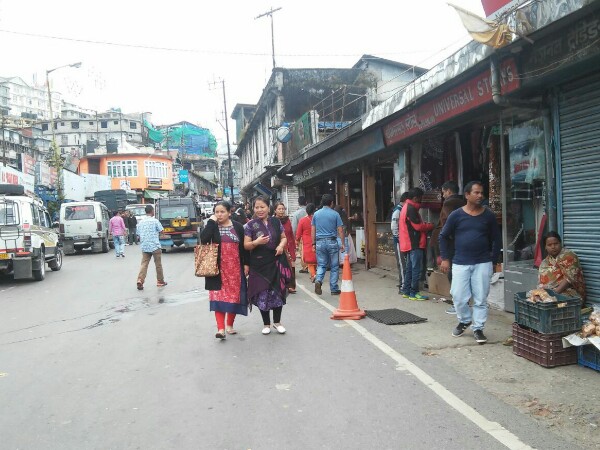 Darjeeling painted a picture of normality on Tuesday Darjeeling painted a picture of normality on Tuesday