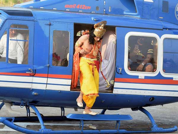 Lord Ram makes a perfect landing in Ayodhya Lord Ram makes a perfect landing in Ayodhya