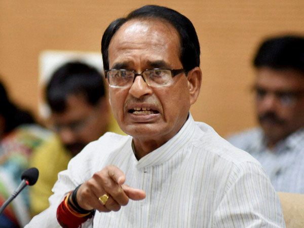 Shivraj Singh Chouhan bans Padmavati