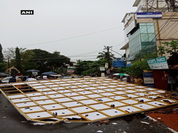 Normal life disrupted in Kerala