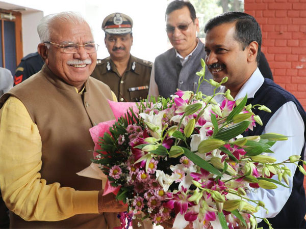Arvind Kejriwal meets Haryana CM Arvind Kejriwal meets Haryana CM