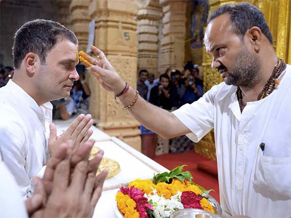 Congress vice President Rahul Gandhi offering prayers at the Somnath Temple in Gujarat Congress vice President Rahul Gandhi offering prayers at the Somnath Temple in Gujarat