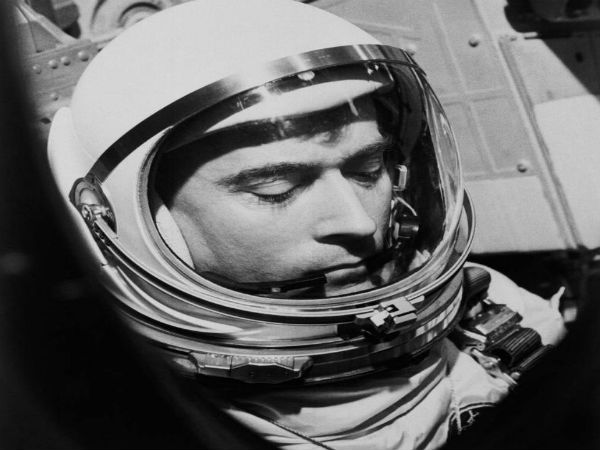 John Young, who set records in space with NASA, is dead at 87 John Young, who set records in space with NASA, is dead at 87