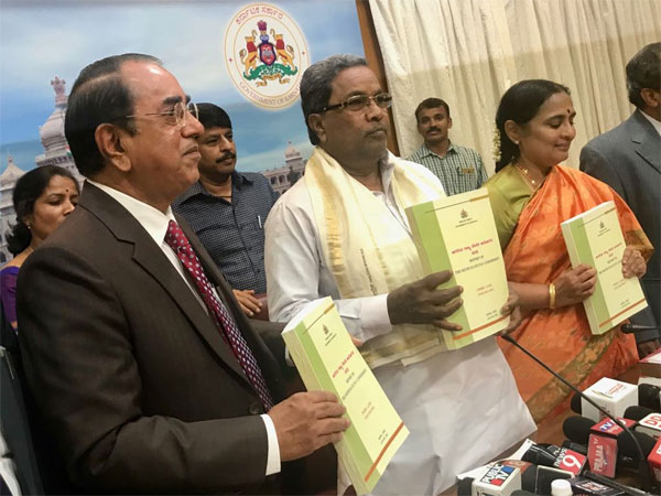 Sixth State Pay Commission appointed by Karnataka Govt in June 2017, submits first volume of its report to CM Siddaramaiah, recommends 30% increase in pay of govt employees, numbering about 5.20 lakh. Sixth State Pay Commission appointed by Karnataka Govt in June 2017, submits first volume of its report to CM Siddaramaiah, recommends 30% increase in pay of govt employees, numbering about 5.20 lakh.