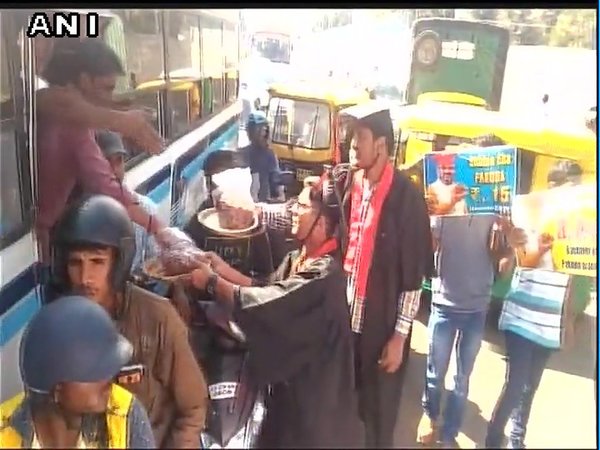 Students selling pakodas