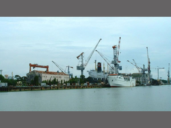 Blast in Cochin shipyard, 5 dead (Representative image) Blast in Cochin shipyard, 5 dead (Representative image)