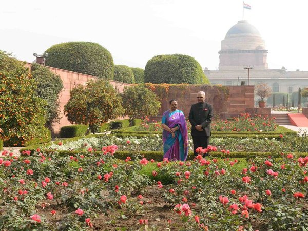 President inaugurates the annual 'Udyanotsav'