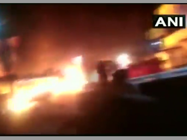 Petrol tanker catches fire in Narsinghpur Petrol tanker catches fire in Narsinghpur