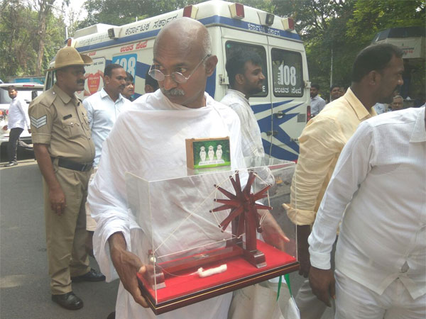 Mahatma Gandhi on 'Maun Vrat'