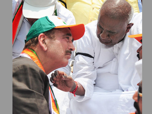 Riddled with ego battles, why the Congress-JD(S) alliance will find it hard to survive Riddled with ego battles, why the Congress-JD(S) alliance will find it hard to survive