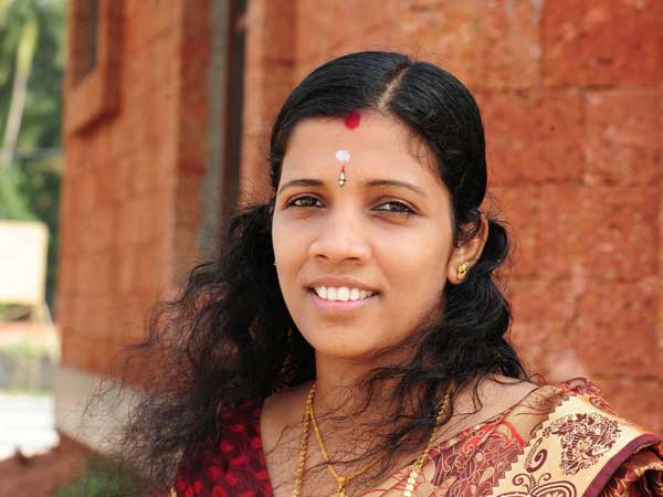 Kerala govt offers job, compensation to kin of nurse killed by Nipah virus Kerala govt offers job, compensation to kin of nurse killed by Nipah virus