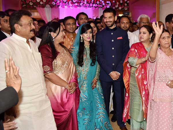 Tej Pratap Yadav invites Sushil Kumar Modi for his wedding with Aishwarya Rai Tej Pratap Yadav invites Sushil Kumar Modi for his wedding with Aishwarya Rai