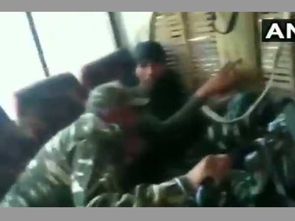 3 injured in a terror attack at police party in Srinagar 3 injured in a terror attack at police party in Srinagar