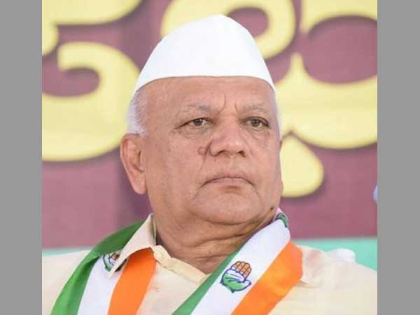 S R Patil resigns as KPCC working president of North Karnataka S R Patil resigns as KPCC working president of North Karnataka