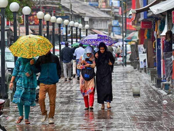 Weather forecast for July 18: Bengaluru to witness light showers Weather forecast for July 18: Bengaluru to witness light showers