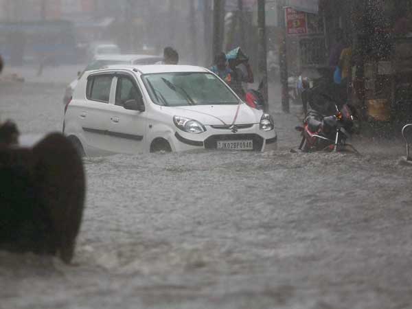 Heavy rains pound Jammu Heavy rains pound Jammu