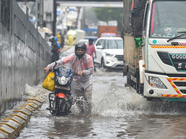 Weather forecast for July 6: On and off Mumbai rains to continue for few days Weather forecast for July 6: On and off Mumbai rains to continue for few days