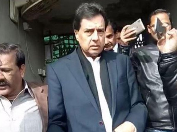 Nawaz Sharifs son-in-law Captain (retired) Muhammad Safdar (Image courtesy - ANI/Twitter) Nawaz Sharifs son-in-law Captain (retired) Muhammad Safdar (Image courtesy - ANI/Twitter)