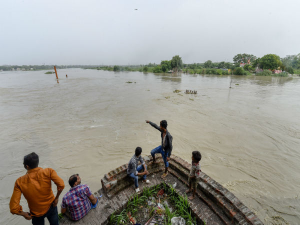 Peak water level expected to reach 206.50 metres