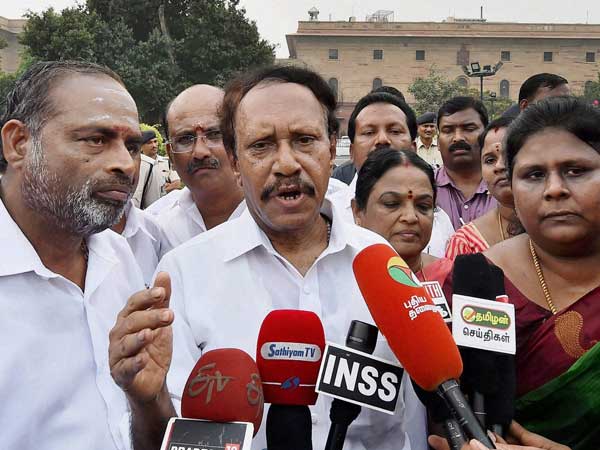 No place for national parties in TN says Thambidurai No place for national parties in TN says Thambidurai