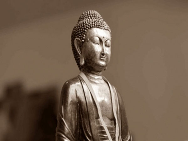 Independence Day gift: London returns stolen 12th century Buddha statue to India Independence Day gift: London returns stolen 12th century Buddha statue to India