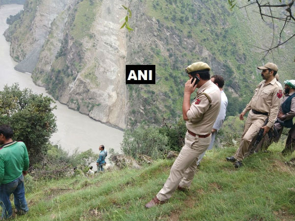 J&K: 11 killed as vehicle carrying Chandi Mata pilgrims rolls down in Kishtwar J&K: 11 killed as vehicle carrying Chandi Mata pilgrims rolls down in Kishtwar