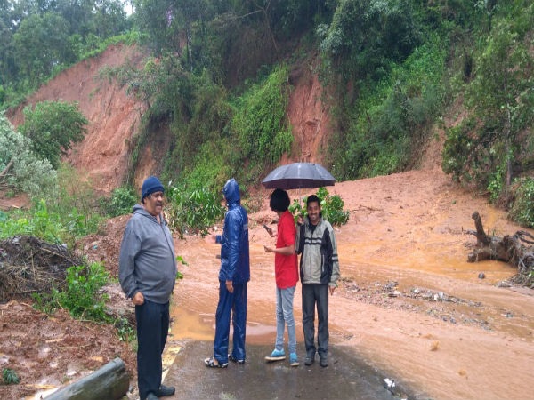 Highway between Sullia, Madikeri shut Highway between Sullia, Madikeri shut