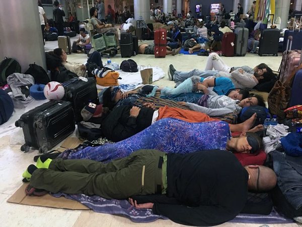 Tourists stranded