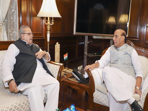 Satya Pal Malik with Rajnath Singh