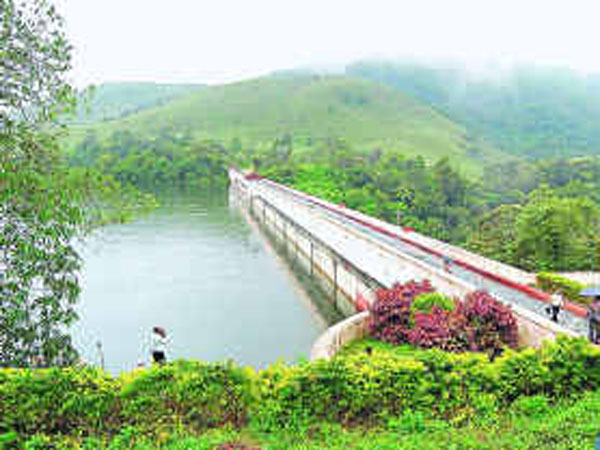 Kerala floods: Keep water level at Mullaperiyar dam 3 feet below permissible limit says SC Kerala floods: Keep water level at Mullaperiyar dam 3 feet below permissible limit says SC