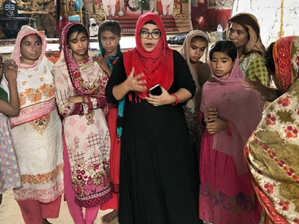 Karachi: In this Temple school, a Muslim woman teaches Hindu students Karachi: In this Temple school, a Muslim woman teaches Hindu students