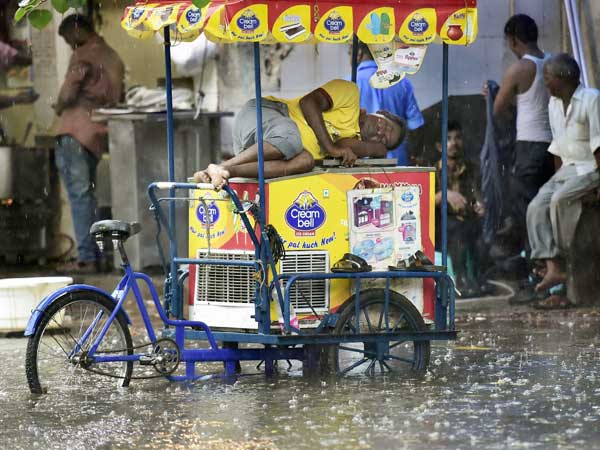 Weather forecast for Aug 29: Delhi rains likely to continue for the next two days Weather forecast for Aug 29: Delhi rains likely to continue for the next two days