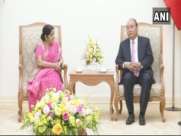 Swaraj meets Vietnamese PM