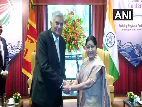EAM Swaraj meets SriLankan PM Ranil Wickeramasinghe