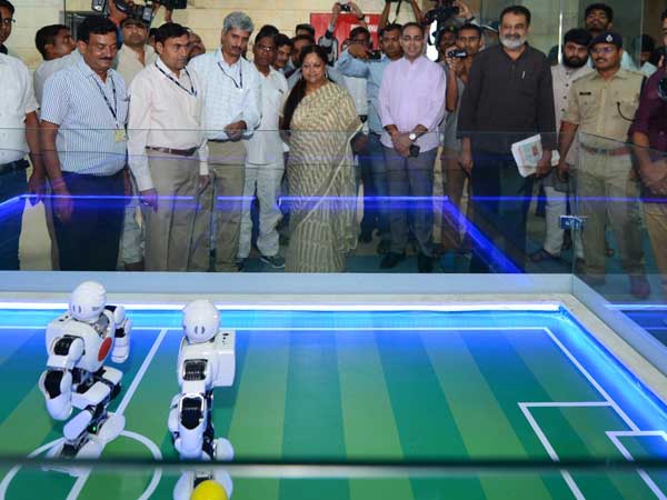 Rajasthan govt working to nurture entrepreneurship: Raje Rajasthan govt working to nurture entrepreneurship: Raje