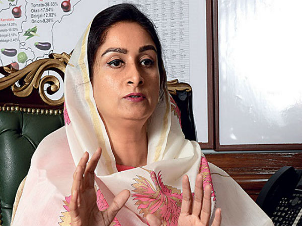 Union minister accuses Navjot Sidhu of misleading people
