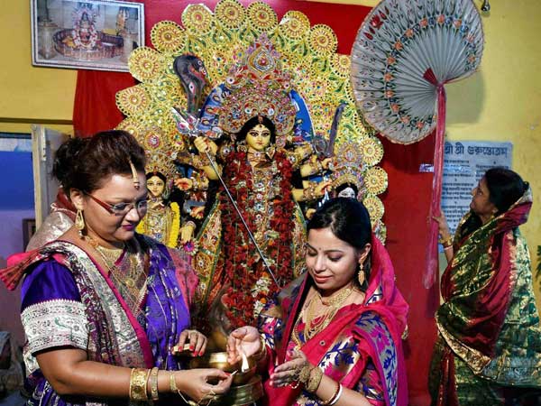 How is Navratri 2018 celebrated?