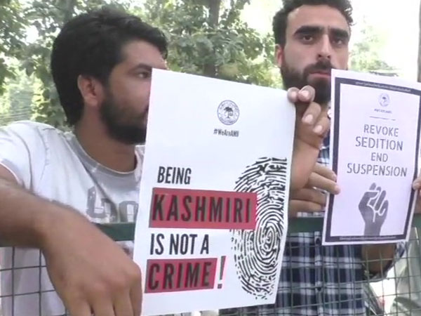 Kashmiri students held silent protest