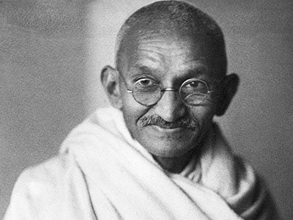Gandhi had planned dissolving the Congress