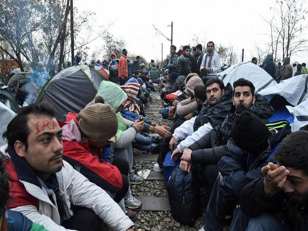 Syrian refugees fleeing from their country
